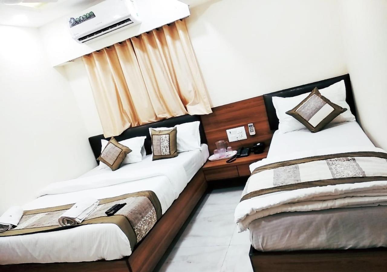 Hotel Ashyana - Near To Grant Road Station Мумбай Екстериор снимка